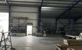 A VENDRE LOCAL 1025/3082 M2 TUNIS NORD