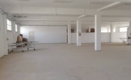 A LOUER LOCAL EN ETAGE 1000 M2  K SAID