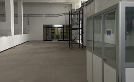 A L LOCAL RM1 1900 M2 TUNIS SUD