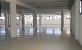 A LOUER ETAGE INDUSTRIEL 3000 M2 TUNS SU