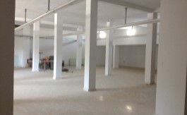 A LOUER MAGASIN 500 M2 DALLE B AROUS