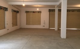 A LOUER DEPOT 153 M2 RDC RADES