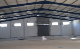 A LOUER LOCAL IND 2750 M2 MGHIRA