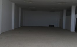 A LOUER LOCAL DALLE 500 M2 TUNIS NORD