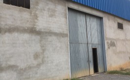 A LOUER LOCAL CHARP 1200 M2 JEBEL OUST