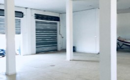 A LOUER LOCAL COMMERCIAL 716 M2 MNIHLA