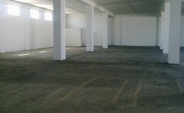 A LOUER DEPOT 3600 M2 RDC RADES