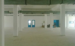 A LOUER LOCAL EN ETAGE 1000 M2 CHARGUIA