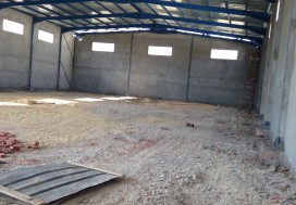 A LOUER LOCAL 1150 M2 CHARPENTE