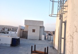 A LOUER LOCAL 1000 M2 R+2 INTILAKA