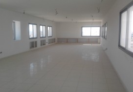 ALOUER LOCAL 2500 M2 R+2 MGHIRA