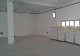 A LOUER LOCAL NEUF 1400 M2 MGHIRA