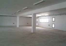 A LOUER LOCAL NEUF 1400 M2 MGHIRA