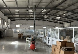 AV USINE COSM EQUIPEE 1100/3351 M2 ZAGHN