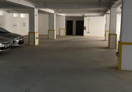 A LOUER ETAGE IMM 750 M2 LAC