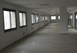 A LOUER ETAGE IMM 750 M2 LAC
