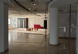 A L ESPACE  708 M2 AV BOURGUIBA TUNIS