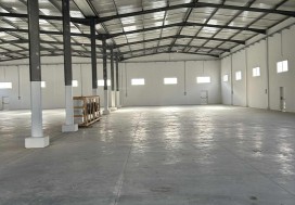 A LOUER LOCAL 1728/3360 M2 NEUF TU OUEST