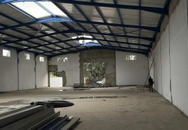 L LOCAL NEUF 3000 M2 TUNIS SUD