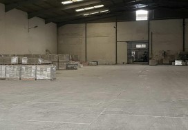 A LOUER LOCAL 1900 M2 TUNIS OUEST
