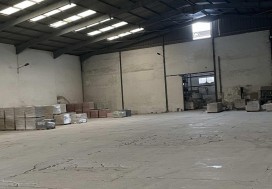 A LOUER LOCAL 1900 M2 TUNIS OUEST