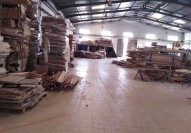 AV LOCAL MEUBLES 6180/13000 M2 SFAX