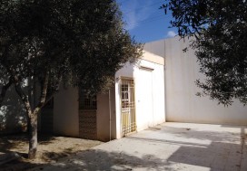 A LOUER DEPOT CHARP 388 M2 SFAX