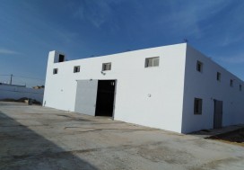 A VENDRE LOCAL 800/1800 M2  SFAX