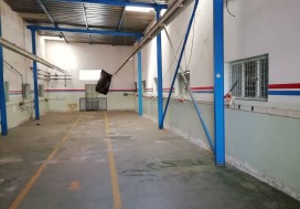 A LOUER LOCAL INDUSTR 2000 M2 SLIMEN