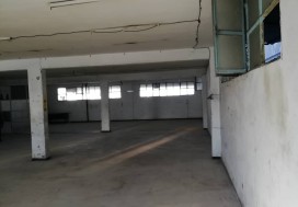 A VENDRE LOCAL 4000 M2 R+1 CHARGUIA