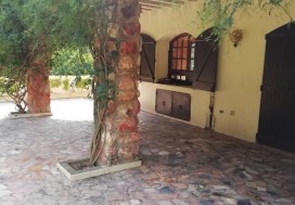 AL VILLA DE MAITRE 240/8000 M2 MORNAG