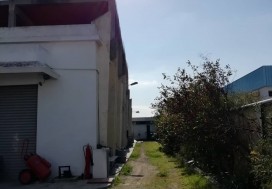 AV USINES SIEGES AUTOS 1900 M2 B AROUS