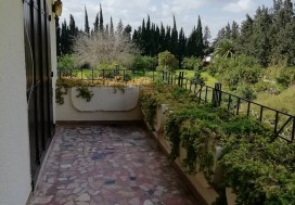 AL VILLA DE MAITRE 240/8000 M2 MORNAG