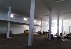A VENDRE LOCAL 800/1800 M2  SFAX