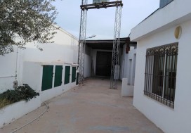 A V UNITE DECORTICAGE FRUITS SECS  SFAX