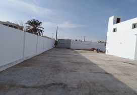 A VENDRE LOCAL 800/1800 M2  SFAX