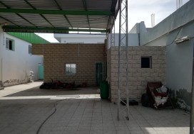 A LOUER LOCAL INDUSTR 677 M2 EZZAHRA