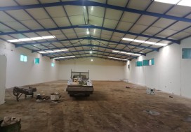 A LOUER LOCAL INDUSTR 1800 M2 TUN OUEST