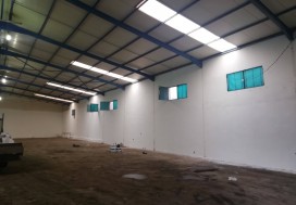 A LOUER LOCAL INDUSTR 1800 M2 TUN OUEST