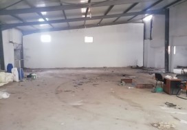 A LOUER LOCAL INDUSTR 1800 M2 TUN OUEST