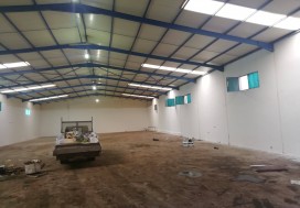 A LOUER LOCAL INDUSTR 1800 M2 TUN OUEST