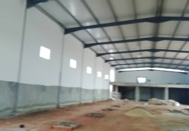 A LOUER LOCAL INDUST 1600/2514 M2 TU SUD