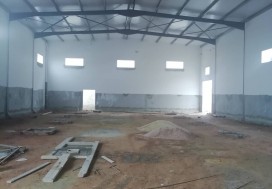 A LOUER LOCAL INDUST 1600/2514 M2 TU SUD