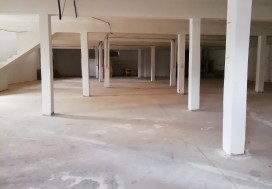 A LOUER LOCAL 1900 M2 R+2 TUNIS NORD