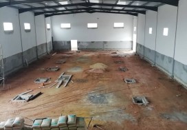 A LOUER LOCAL INDUST 1600/2514 M2 TU SUD