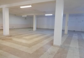 A LOUER LOCAL 500 M2 EN ETAGE CHARGUIA