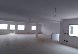A LOUER LOCAL NEUF 990/501 M2 SFAX