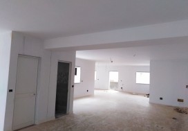 A LOUER LOCAL NEUF 990/501 M2 SFAX