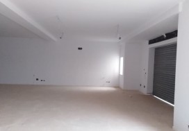 A LOUER LOCAL NEUF 990/501 M2 SFAX