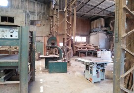 A VENDRE USINE MEUBLES 1734/2828 M2 SFAX